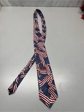 Patriotic Men's Tie in Red, White & Blue